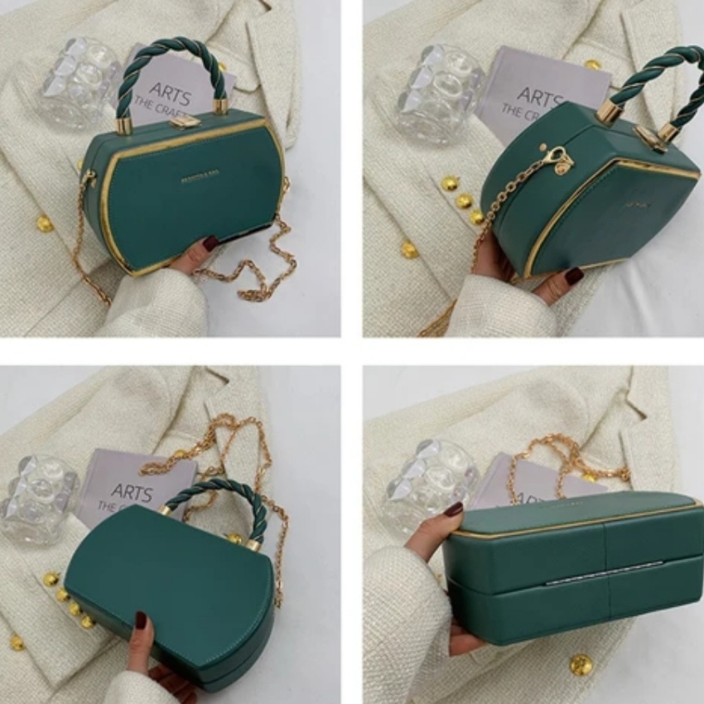 Purse - Picture 4 of 7